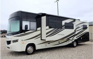 Home on wheels! Dog friendly & Stocked with all the essentials!