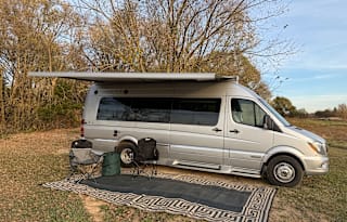 Hilda the Explorer! Great MPG, Solar & Generator!