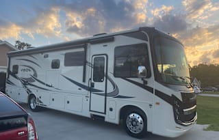 2022 Entegra Coach Vision XL 34G