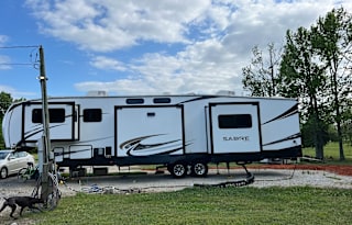 2022 Forest River RV Sabre 37FLH
