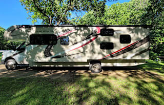 2019 Thor Four Winds - Bunks Beds, Dry Camp Ready