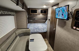 2020 Dutchmen RV Coleman Light LX 1605FB