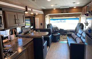 2022 Thor Motor Coach Outlaw 38KB “Fun Bus”