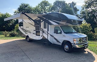 2022 Entegra Odyssey 31F with Bunks!