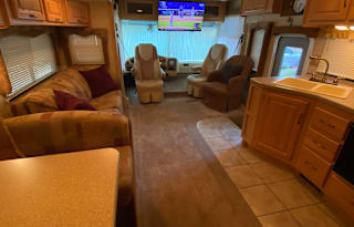 Family RV with Bunk Beds!!