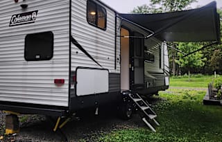 2021 Dutchmen RV Coleman Lantern Series 242BH