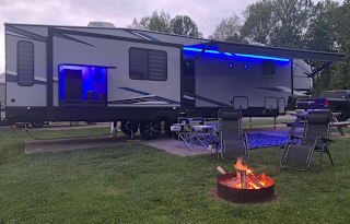 2022 Forest River Cherokee Arctic Wolf Suite 3660