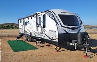 Jayco White Hawk
