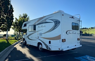 Remodeled Thor Motor Coach Four Winds 22E
