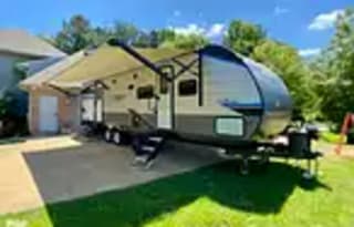 2022 Coachmen with Bunk Room- Ready for your trip!