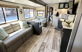 2022 Aspen Trail 3020BHS - 34 ft