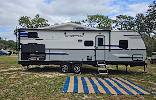 Awesome family camper!