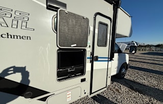 Sleep 6 - Luxury Family Fun RV Coachmen