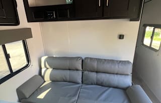 2022 Springdale 28ft Bunkhouse - Solar/Inverter