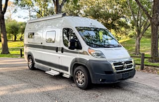 Vanlife Vibes – Cruise in Comfort! Hymer Aktiv