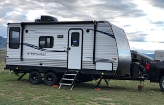 Wapiti Express Camper Rental