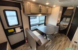 2024 Jayco Jay Feather 22BH Private Bed/Twin Bunk