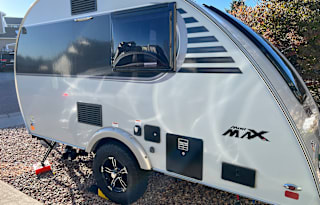 Mini Max, Maximum Fun – Pets Approved (WINTERIZED)