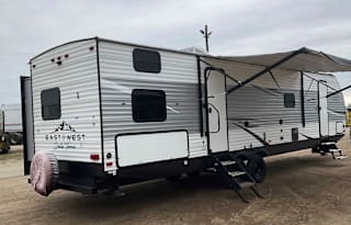 2021 EAST TO WEST Della Terra 312BH 38FT