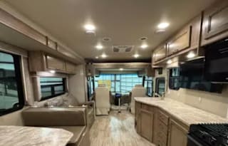 2019 Entegra- sleeps 8, private bedroom