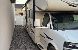 2014 Coachmen RV Freelander 32BH Chevy 4500