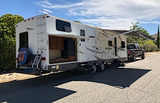 2012 Forest River RV V-Cross Platinum 32VBHS