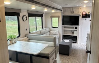Cozy Cove Family Camper