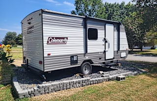 Fun Camper for Small Families Fully Stocked