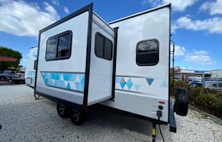 2023 Forest River RV IBEX 23RLDS, R1073