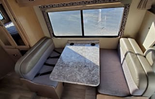 2019 Thor Motor Coach Four Winds 22E