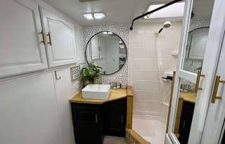 Cozy Shabby Chic, w/ Outdoor Ktchn