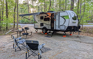 Spacious Camper w/Bunks, Pet Friendly