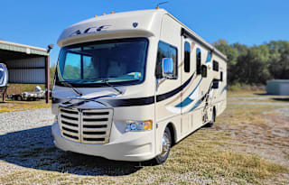 2015 Thor Motor Coach ACE 30.2