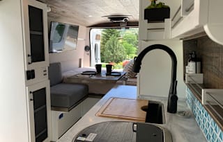 Luxury Adventure Campervan - Blue