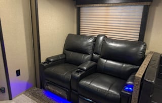 2019 Grand Design Imagine 2800BH