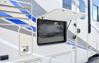 2014 Thor Motor Coach Vegas 24 1