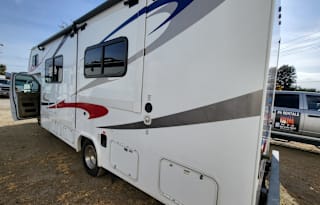 Rv Rentals Way of Life's Forester 2421MS CMF1