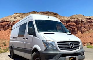 Fully Equipped Adventure Rig | 2014 Sprinter 170