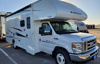 2019 Winnebago Outlook 25J