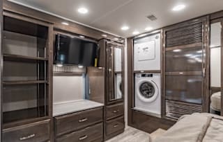 Frank and Suzanne's Motorhome Rental