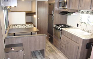 Lite Weight Family Travel Trailer