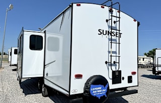 ALPHA 2 2023 Keystone SunsUltraLite NEAR ST LOUIS