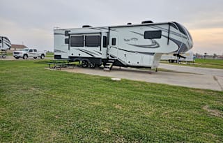 2021 Grand Design 3950BH