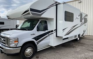 Spacious Clean RV