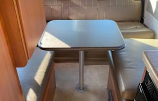 Practically NEW Mercedes Benz Winnebago ERA