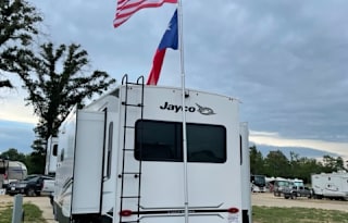 2022 Jayco Eagle with Bunk Room and Loft