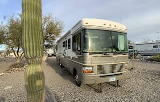 2000 Fleetwood RV Bounder