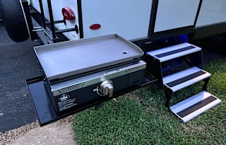 2024 Jayco Travel Trailer! Sleeps 8!! Delivery!!