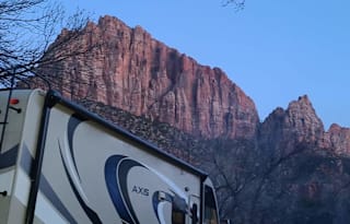 Fun on the Run! 2017 Thor Motor Coach Axis