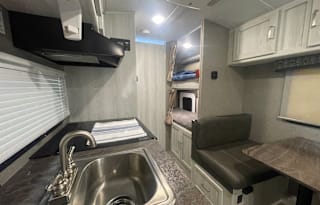 Easy light weight Turnkey Bunkhouse sleeps 5